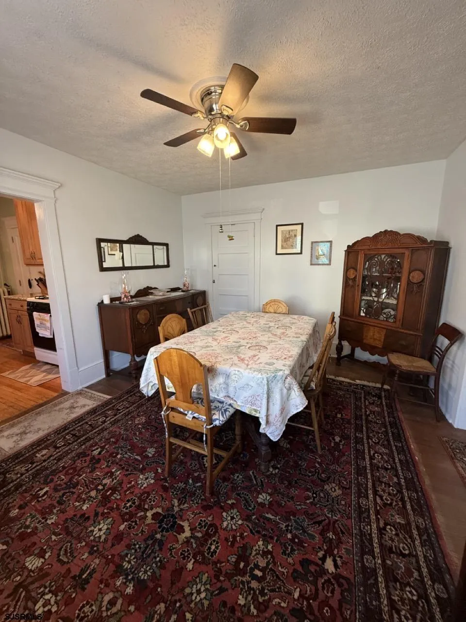 135 N Avolyn Ave Ventnor, NJ 08406