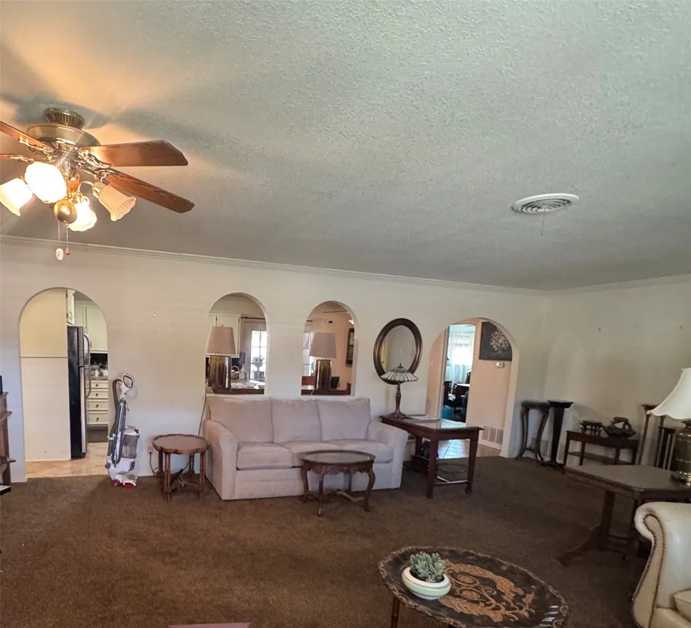 1505 S Main Street Quanah, TX 79252