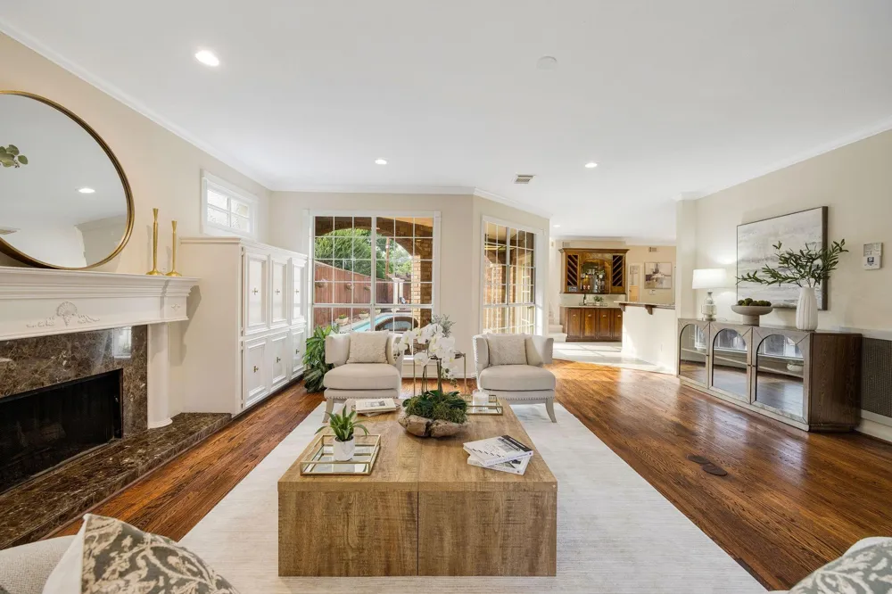 4900 Cedar Street Bellaire, TX 77401