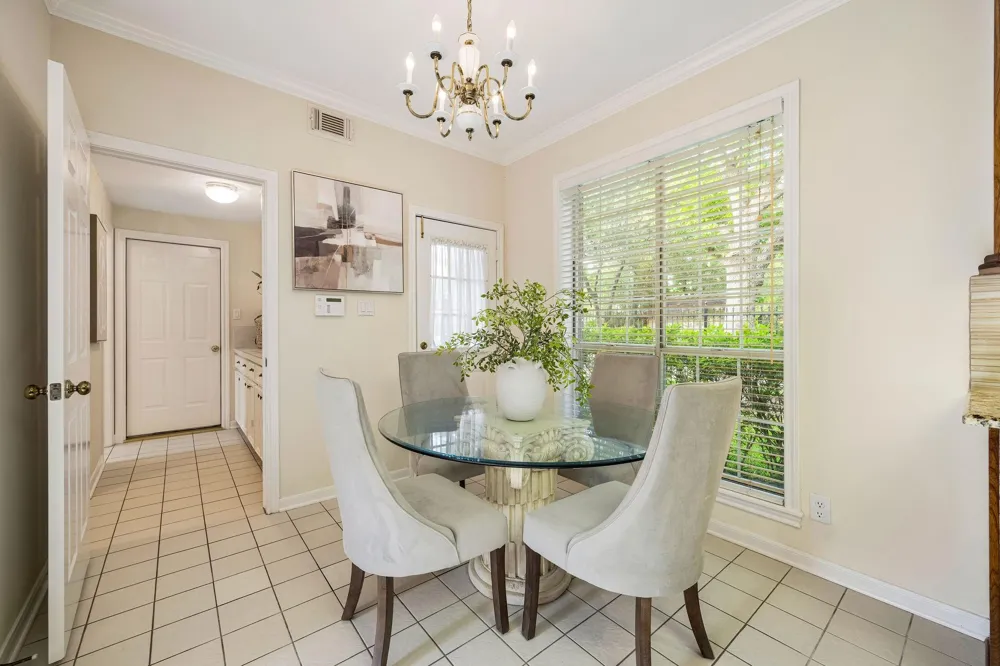 4900 Cedar Street Bellaire, TX 77401