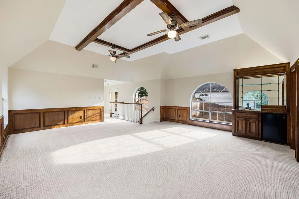4900 Cedar Street Bellaire, TX 77401