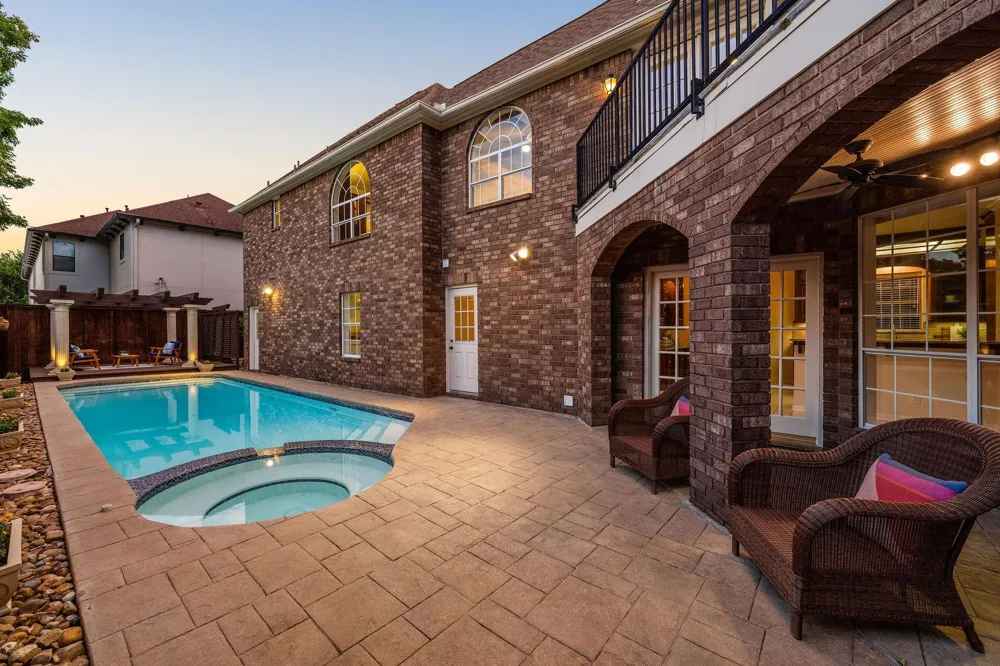4900 Cedar Street Bellaire, TX 77401