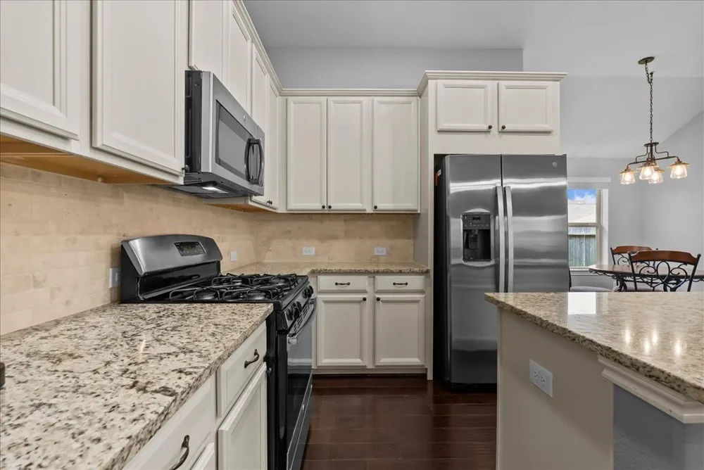 4813 Ladona Court League City, TX 77573