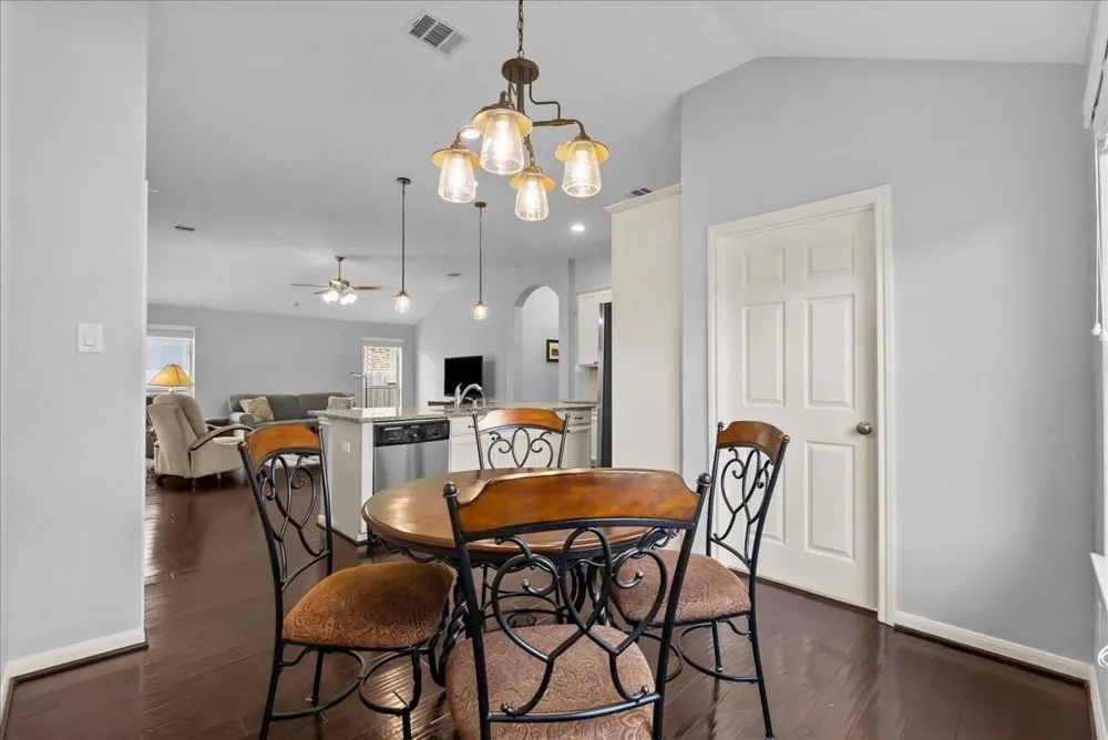 4813 Ladona Court League City, TX 77573