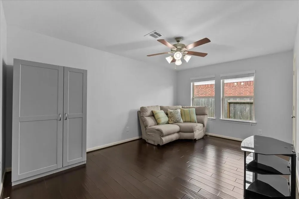 4813 Ladona Court League City, TX 77573