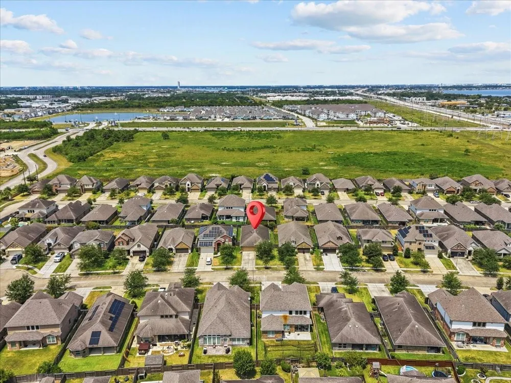 4813 Ladona Court League City, TX 77573