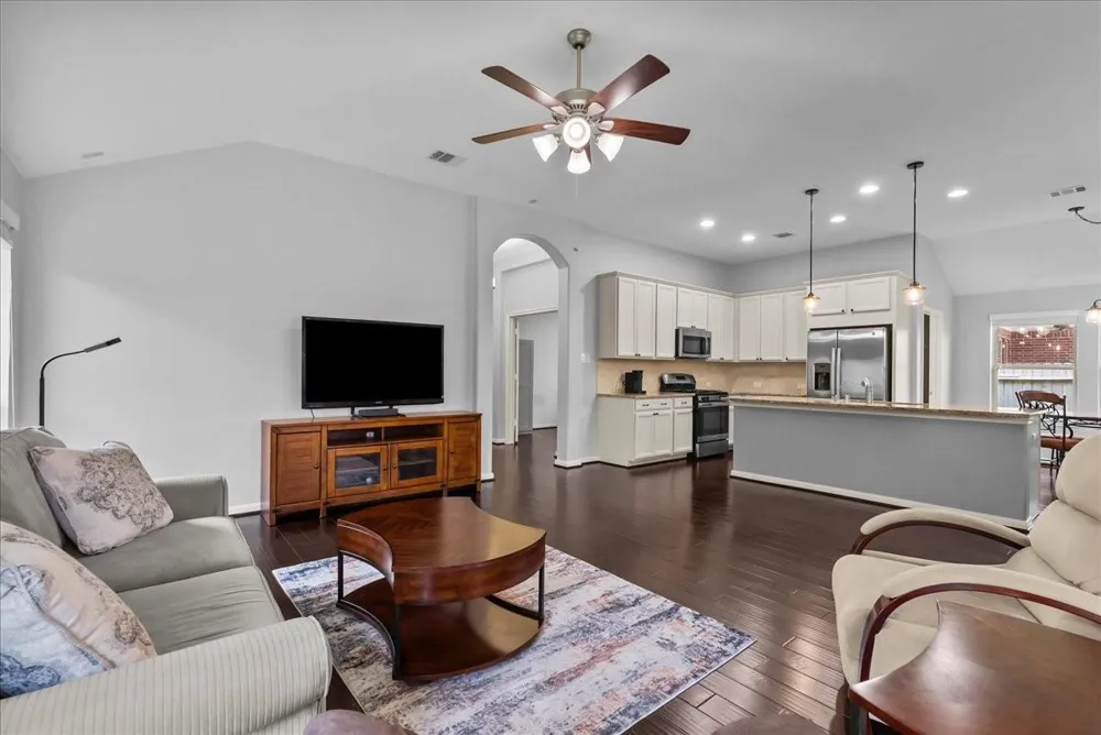 4813 Ladona Court League City, TX 77573