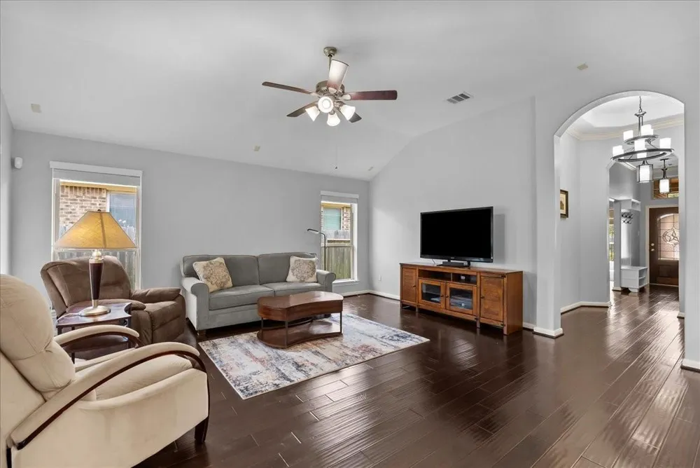 4813 Ladona Court League City, TX 77573