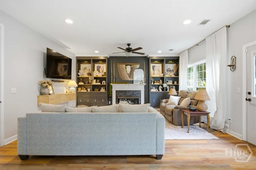 6 Whispering Oaks Trail Savannah, GA 31419