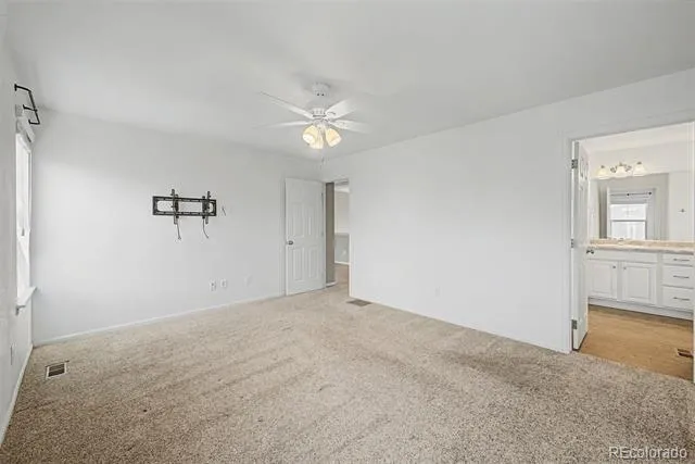 10537 Racine Way Commerce City, CO 80022
