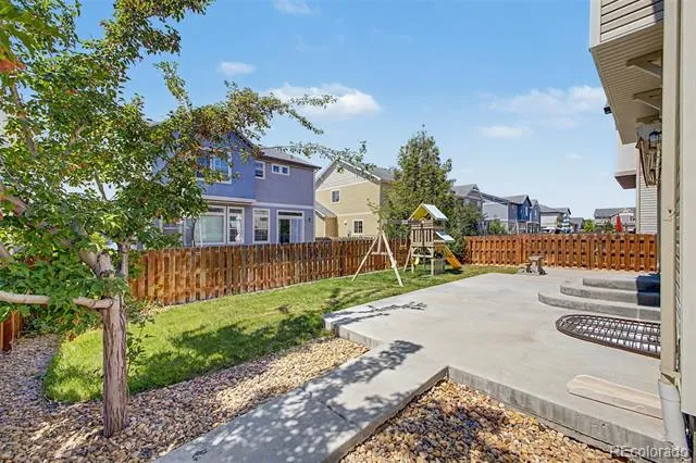 10537 Racine Way Commerce City, CO 80022