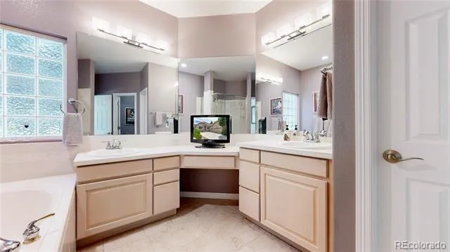 22132 E Quarto Place Aurora, CO 80016