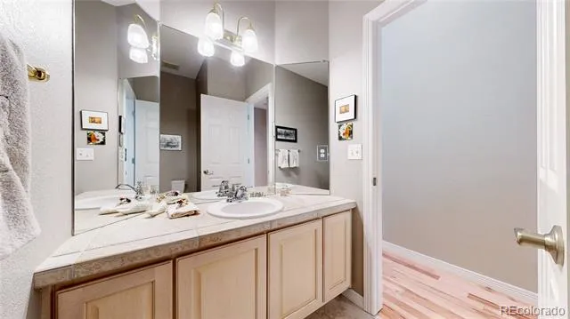 22132 E Quarto Place Aurora, CO 80016