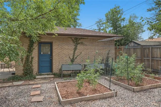 1631 Xanthia Street Denver, CO 80220