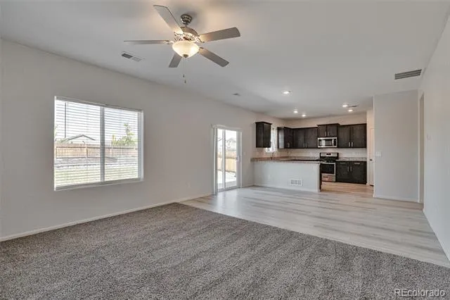 359 Maple Street Bennett, CO 80102