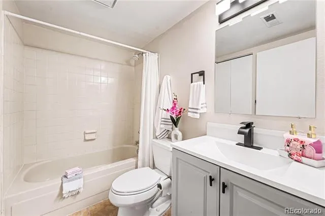 8225 E Fairmount Drive #9-201 Denver, CO 80247