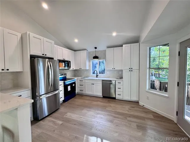 9633 W Elmhurst Place Littleton, CO 80128