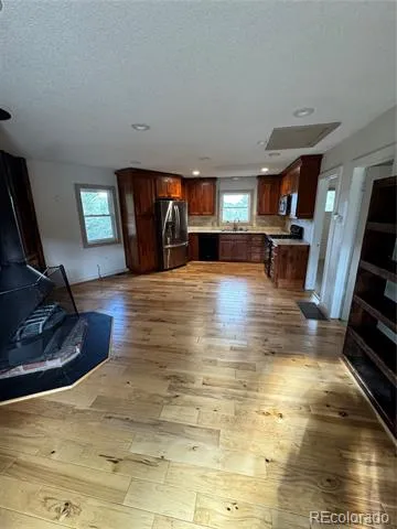 16695 County Road 162 Nathrop, CO 81236