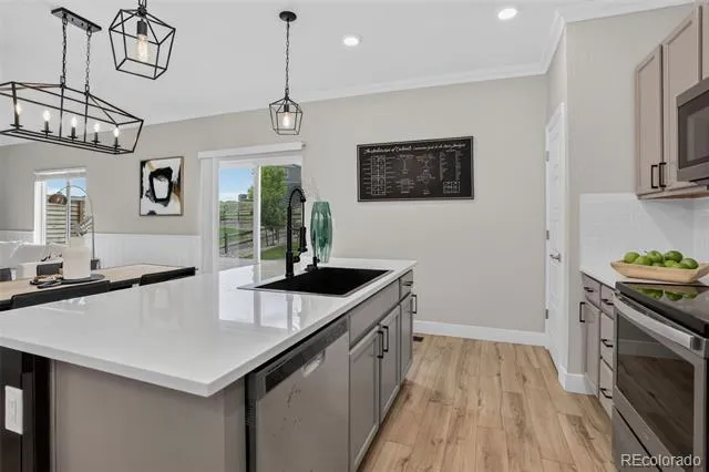 4677 River Highlands Loop Elizabeth, CO 80107