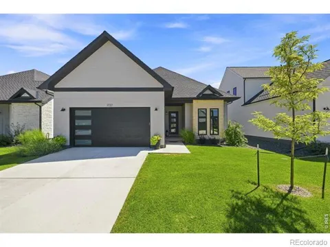 1727 Barefoot Drive