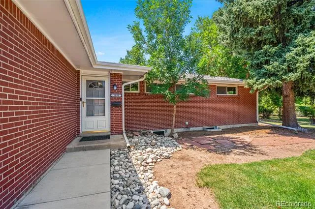 2896 E Euclid Place Centennial, CO 80121