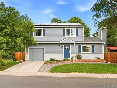 9105 W Bellwood Place