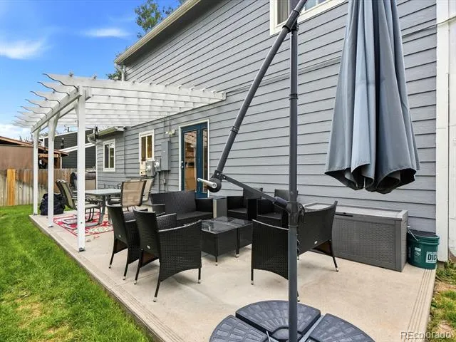9105 W Bellwood Place Denver, CO 80123