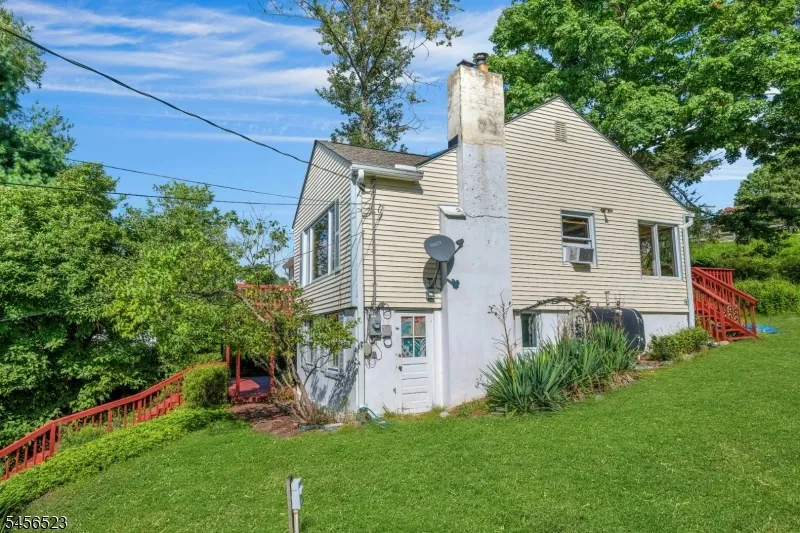 117 Springbrook Trl Sparta, NJ 07871