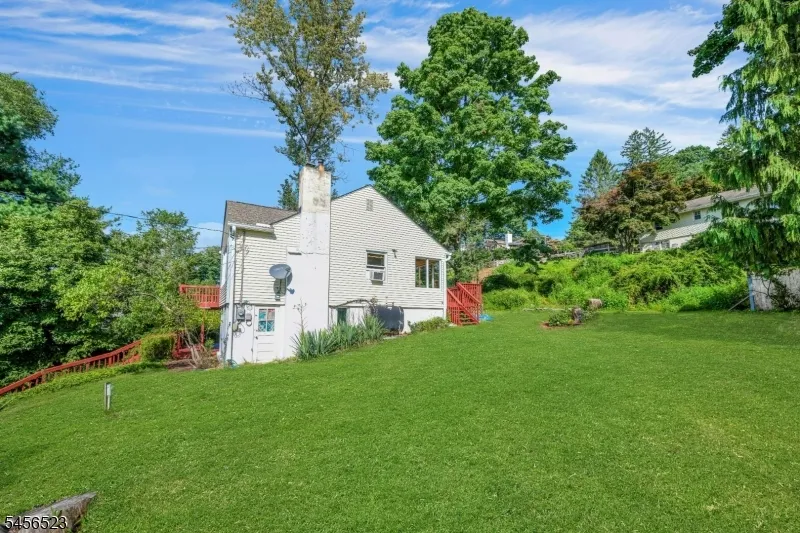 117 Springbrook Trl Sparta, NJ 07871
