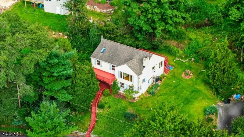 117 Springbrook Trl Sparta, NJ 07871
