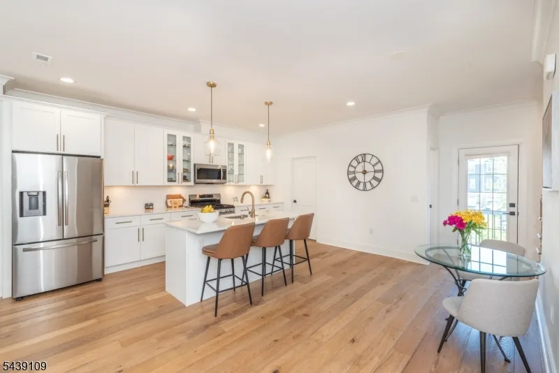 8 Deans Ct #8 Unit 8 Fairfield, NJ 07004