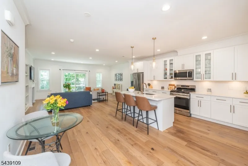 8 Deans Ct #8 Unit 8 Fairfield, NJ 07004