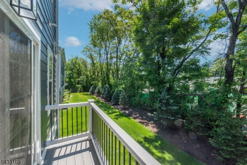 8 Deans Ct #8 Unit 8 Fairfield, NJ 07004