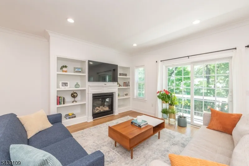 8 Deans Ct #8 Unit 8 Fairfield, NJ 07004