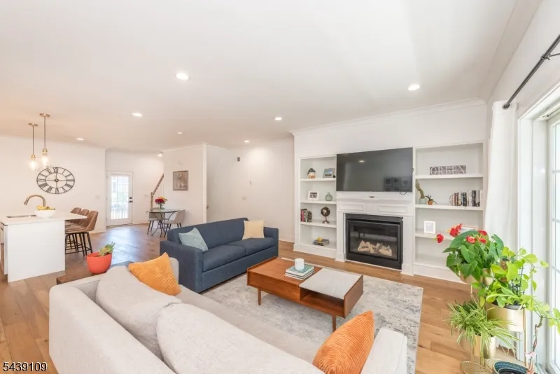 8 Deans Ct #8 Unit 8 Fairfield, NJ 07004