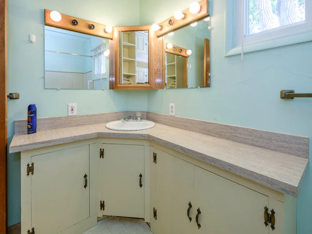 7133 Rockford Street Portage, MI 49024