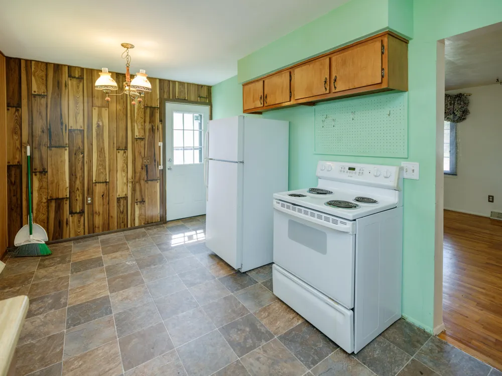 7133 Rockford Street Portage, MI 49024