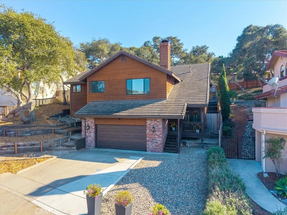 952 Margarita Avenue Grover Beach, CA 93433