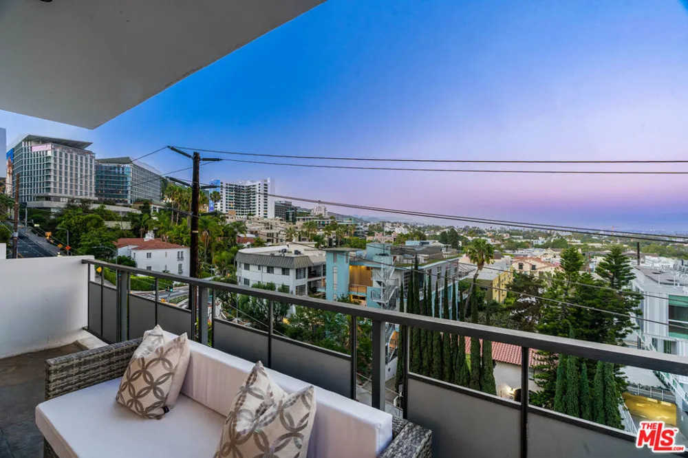 1155 La Cienega Boulevard #508 West Hollywood, CA 90069