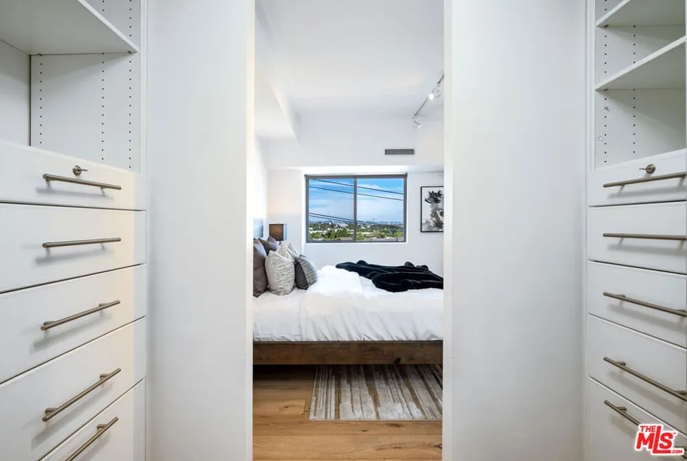 1155 La Cienega Boulevard #508 West Hollywood, CA 90069