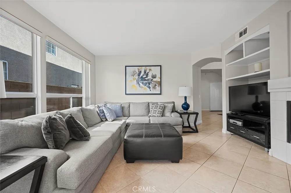 4220 Foxrun Chino Hills, CA 91709