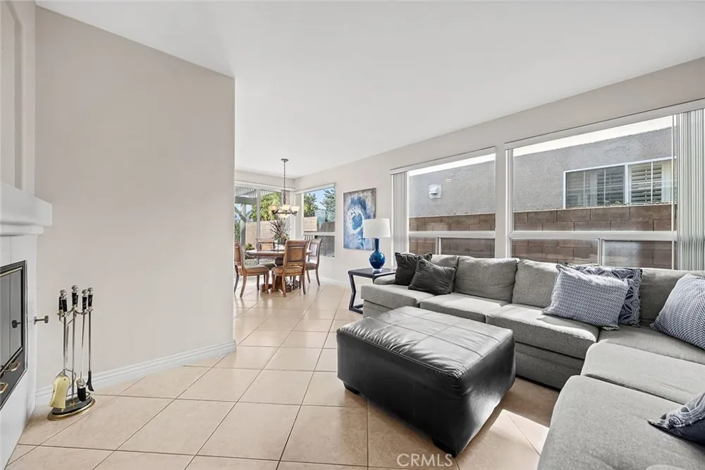 4220 Foxrun Chino Hills, CA 91709