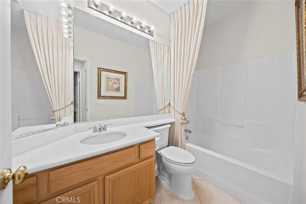 4220 Foxrun Chino Hills, CA 91709