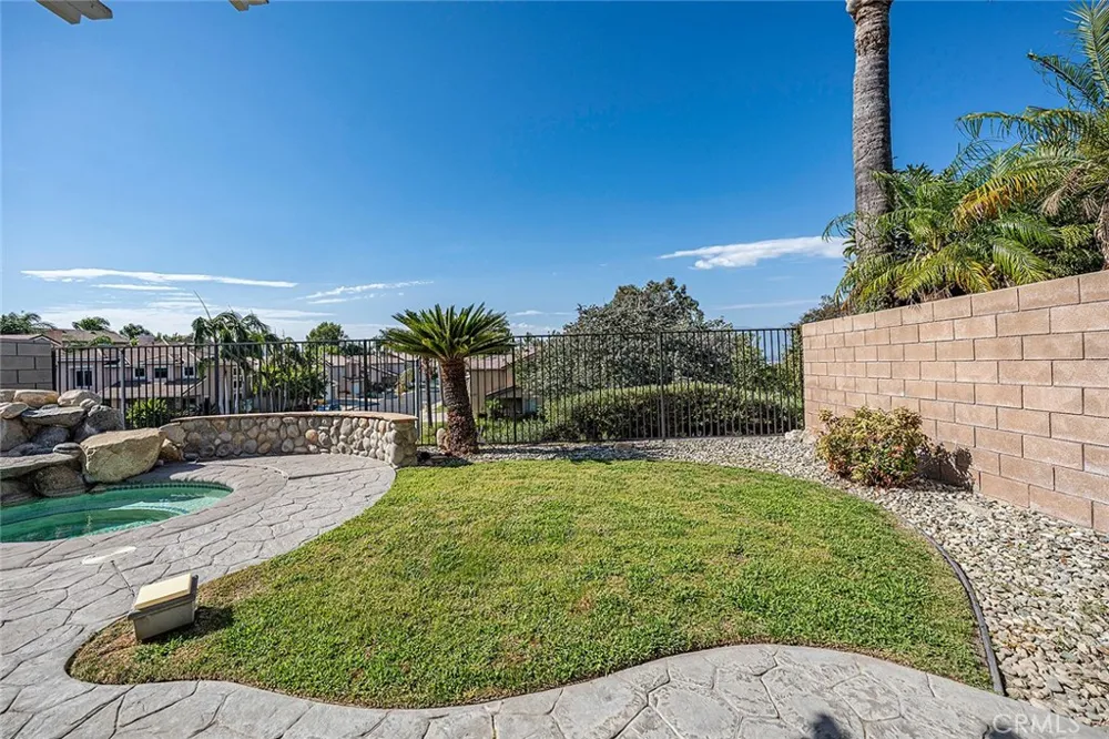 4220 Foxrun Chino Hills, CA 91709