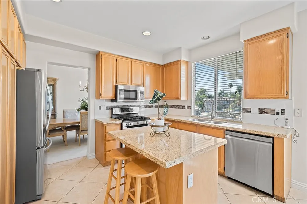 4220 Foxrun Chino Hills, CA 91709