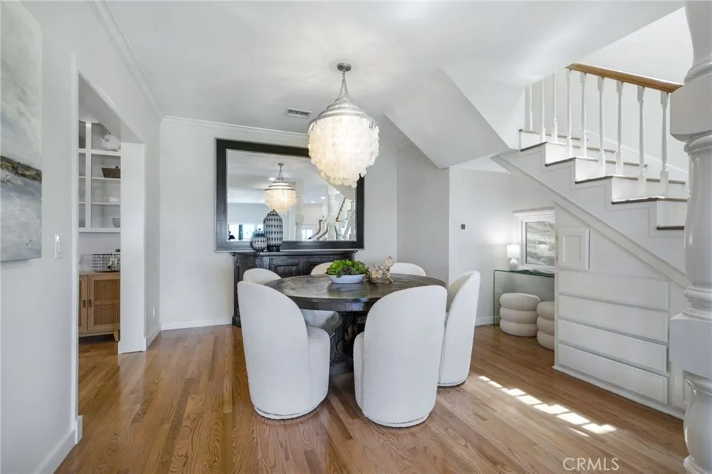 920 E Oceanfront Newport Beach, CA 92661
