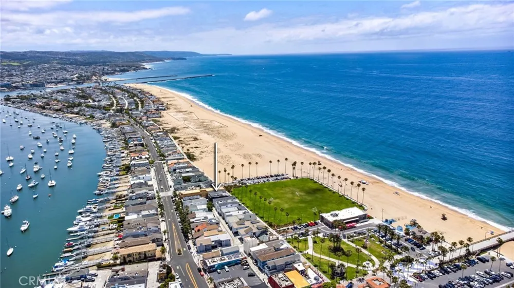 920 E Oceanfront Newport Beach, CA 92661