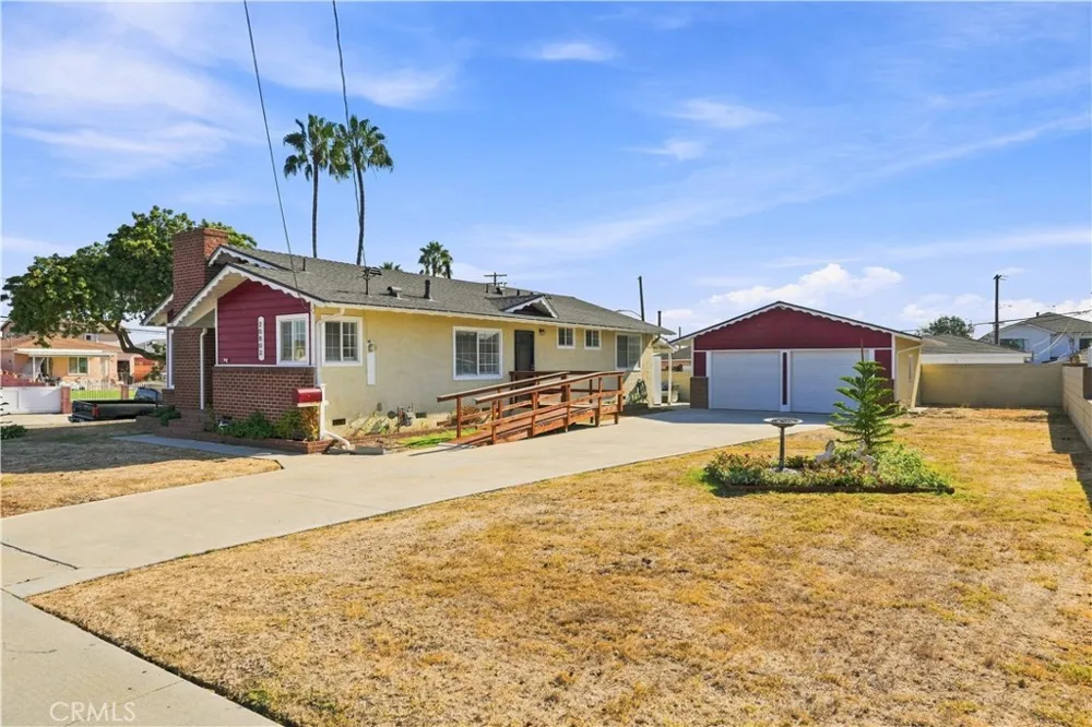 20802 Margaret Carson, CA 90745