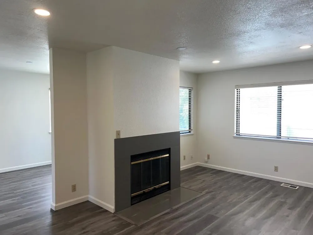 10095 Craft Drive Cupertino, CA 95014