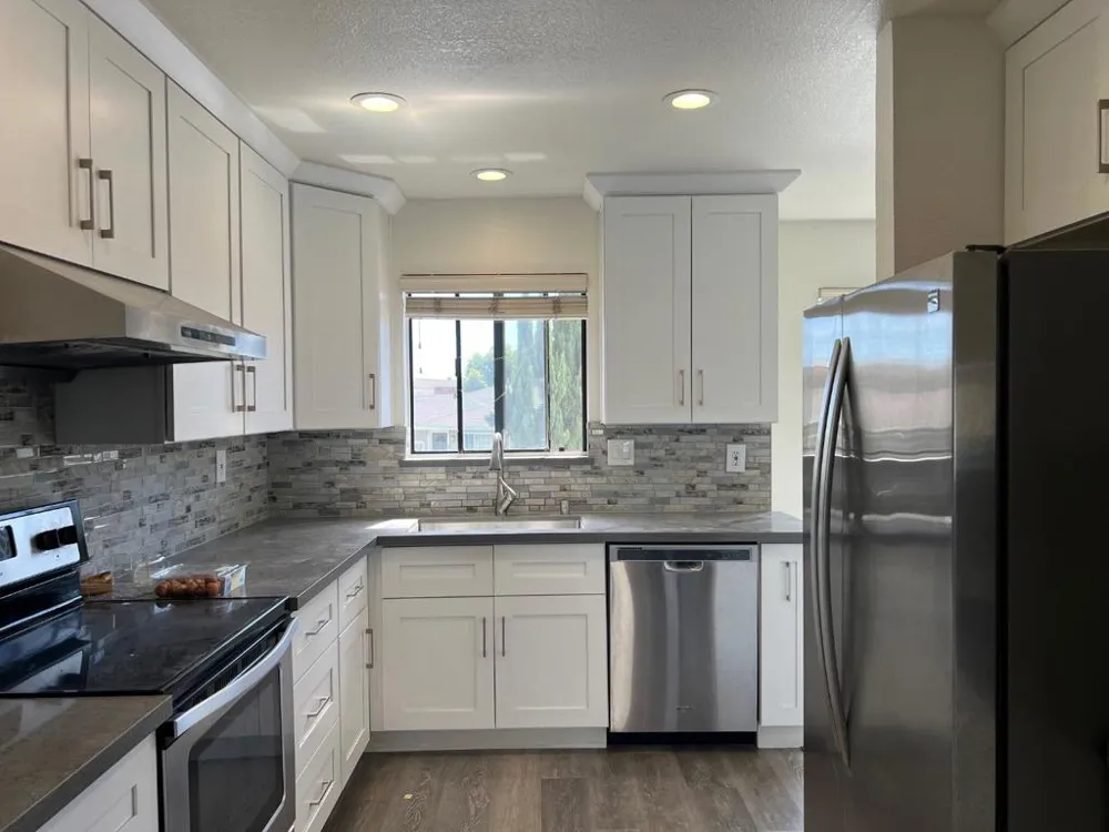 10095 Craft Drive Cupertino, CA 95014